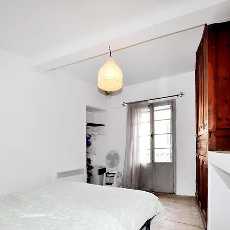 4 Bedroom Cozy In Prázdninový dům Palau-del-Vidre